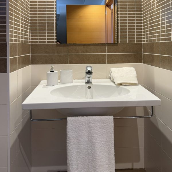 Baño lavabo Duplex Mirador - Portocala Benicàssim Apartments